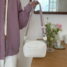 Indlæs billede til gallerivisning Lille firkantet læder skuldertaske