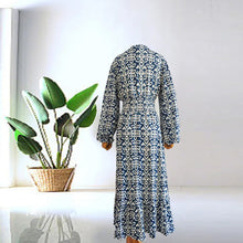 Indlæs billede til gallerivisning Ny V-hals-lang kjole med blomsterprint