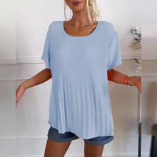 Indlæs billede til gallerivisning Ensfarvet plisseret bluse med rund hals