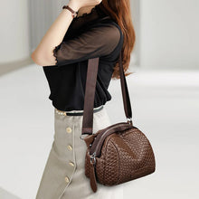 Indlæs billede til gallerivisning Skuldertaske i vævet skal