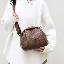 Indlæs billede til gallerivisning Skuldertaske i vævet skal