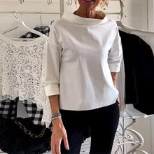 Indlæs billede til gallerivisning Afslappet rullekravetop med brede revers