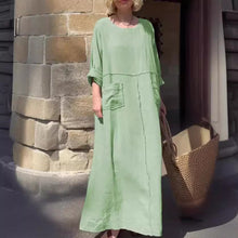 Indlæs billede til gallerivisning Langærmet fritidskjole i bomuld og hør med rund halsudskæring