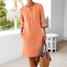 Indlæs billede til gallerivisning Renfarvet casual kjole med rund hals i bomuld og hør