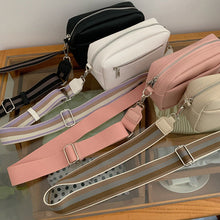 Indlæs billede til gallerivisning Lille firkantet læder skuldertaske