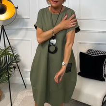 Indlæs billede til gallerivisning Enkel kortærmet kjole med bogstaver