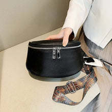 Indlæs billede til gallerivisning Crossbody skuldertasker i læder