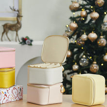 Indlæs billede til gallerivisning Smyckeskrin i läder för resor