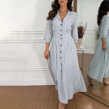 Indlæs billede til gallerivisning Stribet nederdel med revers og knapper