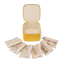 Indlæs billede til gallerivisning Smyckeskrin i läder för resor