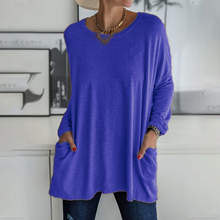 Indlæs billede til gallerivisning Ensfarvet, langærmet T-shirt med rund hals og lomme