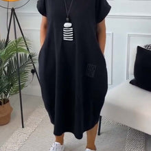 Indlæs billede til gallerivisning Enkel kortærmet kjole med bogstaver