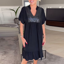 Indlæs billede til gallerivisning Kjole med fuld plissering og V-hals