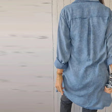 Indlæs billede til gallerivisning Denim komfortabel lang frakke skjorte