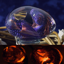 Indlæs billede til gallerivisning Dekorationsæg i Drage- og Lavamotiv