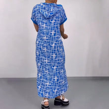 Indlæs billede til gallerivisning Trendy hættekjole med lynlåsdetaljer med en forbundet Cape-effekt