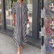 Indlæs billede til gallerivisning Stribet skjortekjole med V-hals