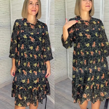 Indlæs billede til gallerivisning Afslappet lang nederdel med ahornblad-print og ingen linning