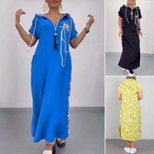 Indlæs billede til gallerivisning Trendy hættekjole med lynlåsdetaljer med en forbundet Cape-effekt