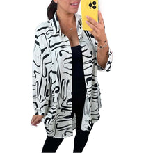 Indlæs billede til gallerivisning Overdimensioneret skjorte med abstrakt print