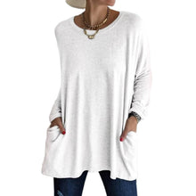 Indlæs billede til gallerivisning Ensfarvet, langærmet T-shirt med rund hals og lomme