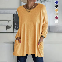 Indlæs billede til gallerivisning Ensfarvet, langærmet T-shirt med rund hals og lomme