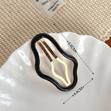 Indlæs billede til gallerivisning Cloud-shaped Hollow Bang Clip