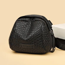 Indlæs billede til gallerivisning Skuldertaske i vævet skal