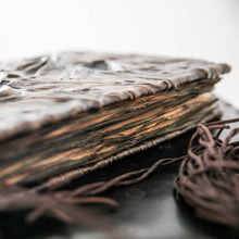 Indlæs billede til gallerivisning Necronomicon dekoration