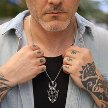 Indlæs billede til gallerivisning Sej dødningehoved halskæde