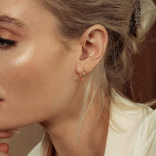 Indlæs billede til gallerivisning Minimalistiske Twist Wrap Krybende klatremaskine Cuff øreringe