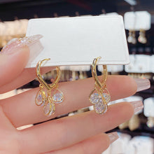 Indlæs billede til gallerivisning Shiny Heart Drop øreringe