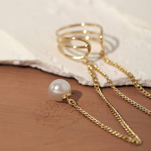 Indlæs billede til gallerivisning Perlekæde manchetørering med kvaster (Kun højre øre)