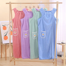 Indlæs billede til gallerivisning Hurtigtørrende, vandabsorberende badekåber