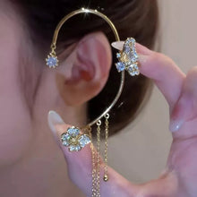 Indlæs billede til gallerivisning Zirkonøreringe med Sommerfugle og kvaster