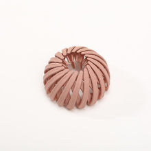 Indlæs billede til gallerivisning Lazy Bird's Nest Hårklemme (Køb 2, 15% RABAT | Køb 3, 20% RABAT | Køb 4, 25% RABAT)