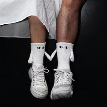 Indlæs billede til gallerivisning Magnetiske holde-i-hånd sokker