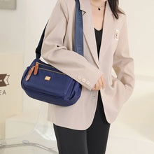 Indlæs billede til gallerivisning Skuldertaske med flere rum