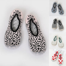 Indlæs billede til gallerivisning Skridsikre, bløde sokker