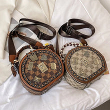 Indlæs billede til gallerivisning Retrotaske med tryk og bamsemærke