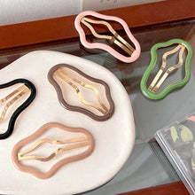 Indlæs billede til gallerivisning Cloud-shaped Hollow Bang Clip