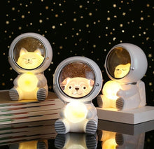 Indlæs billede til gallerivisning Astronaut LED Stemnings- og Nattelys