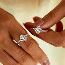 Indlæs billede til gallerivisning Endless Knot Friendship Ring and Necklace