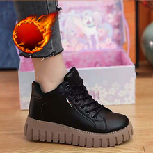 Indlæs billede til gallerivisning Populære lavskårne støvler med tyk sål