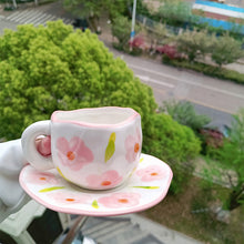 Indlæs billede til gallerivisning Handpainted Flower Ceramic Mug