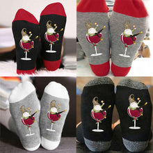 Indlæs billede til gallerivisning Gnome Wine Glass Unisex Crew Socks