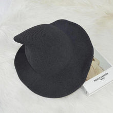 Indlæs billede til gallerivisning Moderne heksehat