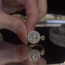 Indlæs billede til gallerivisning Delikat luksuriøs rund zirkon ring