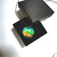 Indlæs billede til gallerivisning Withinhand Nordlysets drømmeperle halskæde