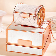 Indlæs billede til gallerivisning Fløjlsmat læbestiftsæt med glamourøs kædetaske